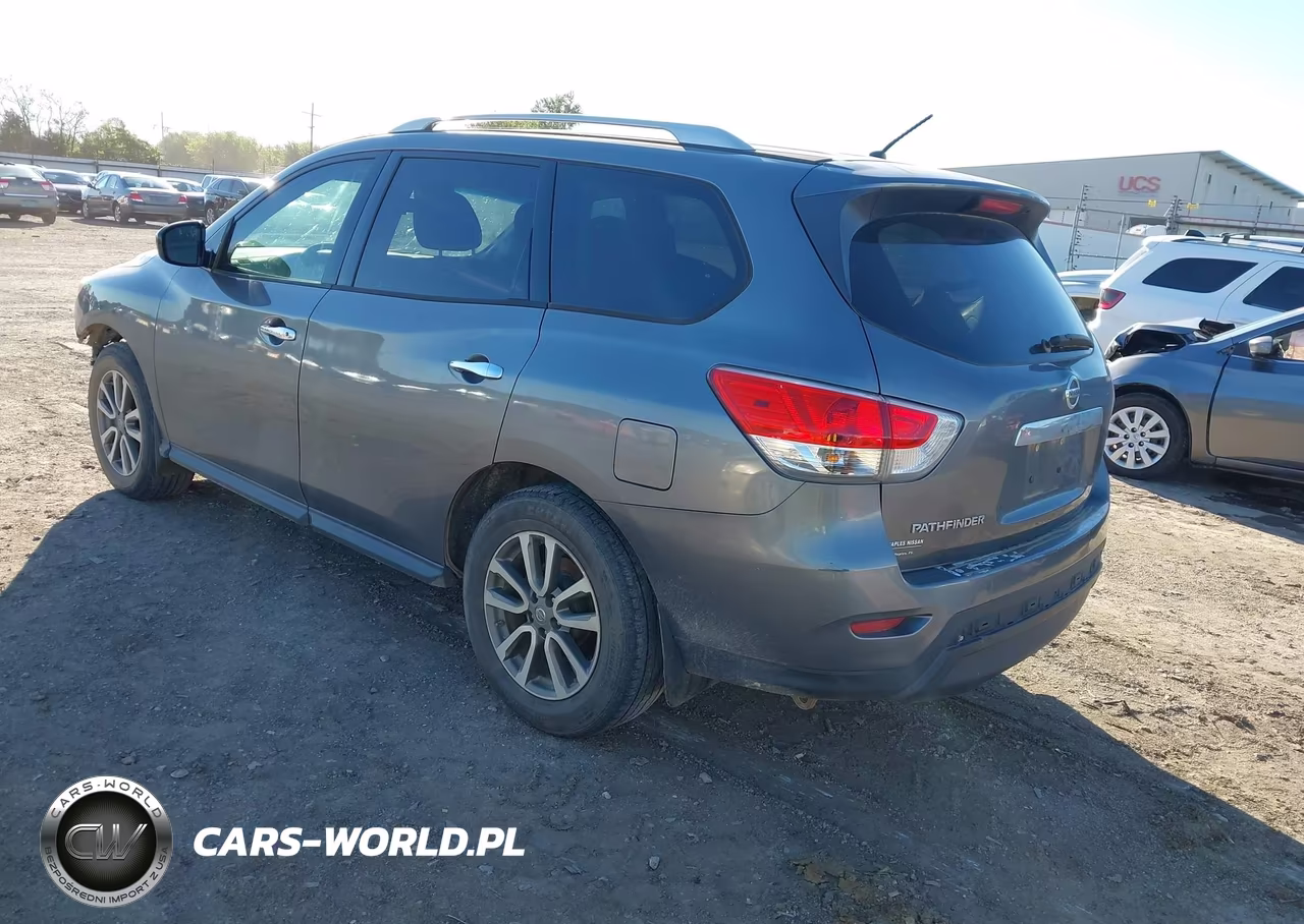 2015 Nissan Pathfinder S VIN:5N1AR2MN8FC663640 - 3