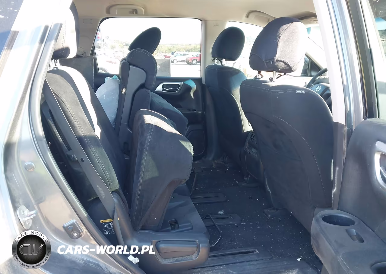 2015 Nissan Pathfinder S VIN:5N1AR2MN8FC663640 - 8