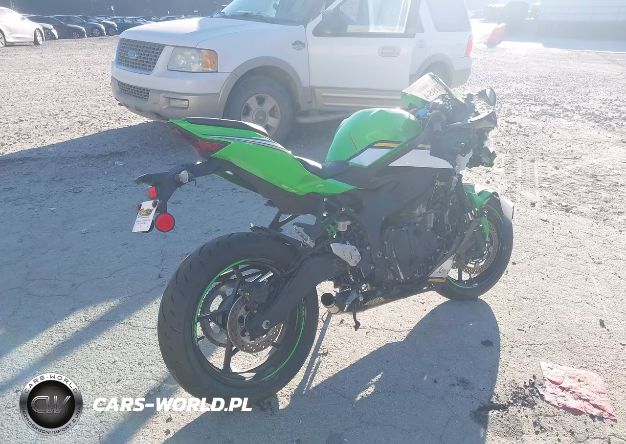 2025 Kawasaki Zx400 S VIN:ML5ZXCS11SDA39747 - 4