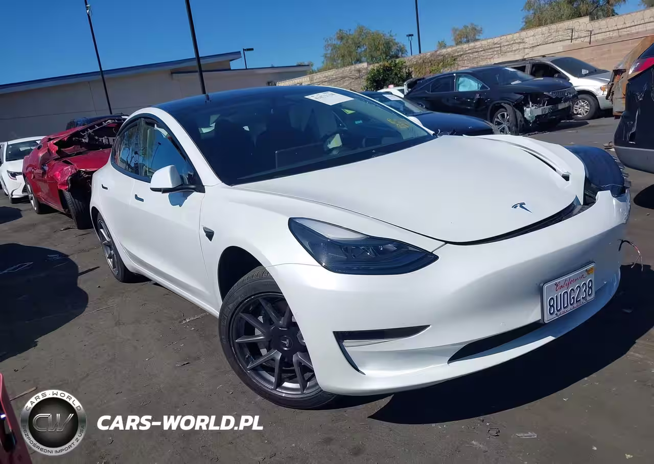2021 Tesla Model 3 Standard Range Plus Rear-Wheel Drive