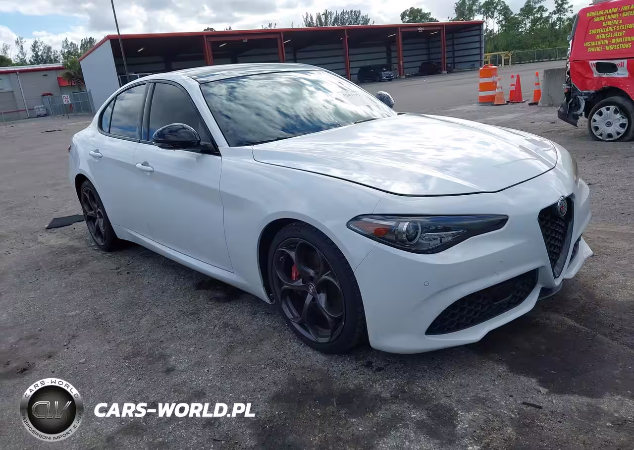 2021 Alfa Romeo Giulia Ti Sport Rwd