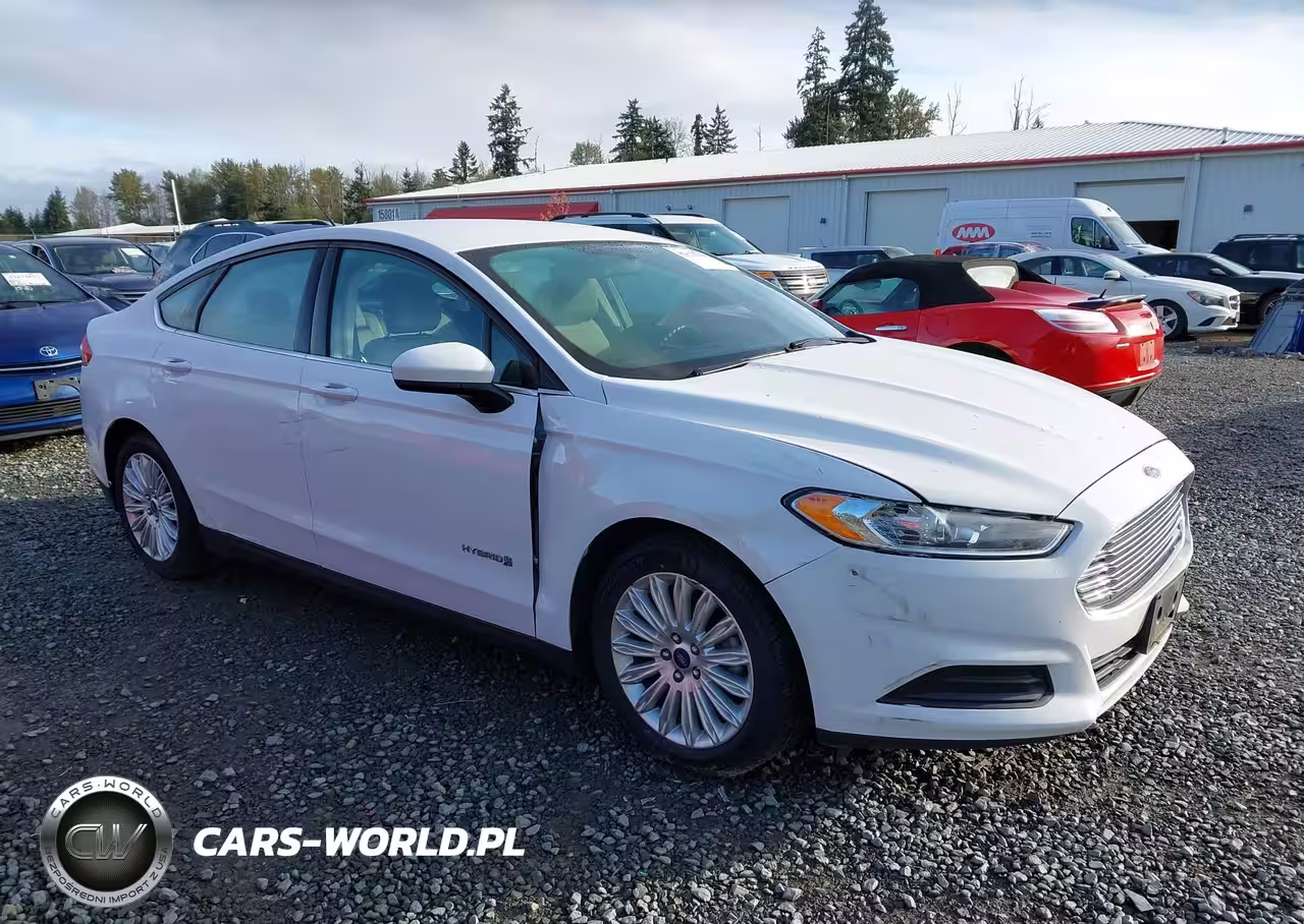 2015 Ford Fusion Hybrid S