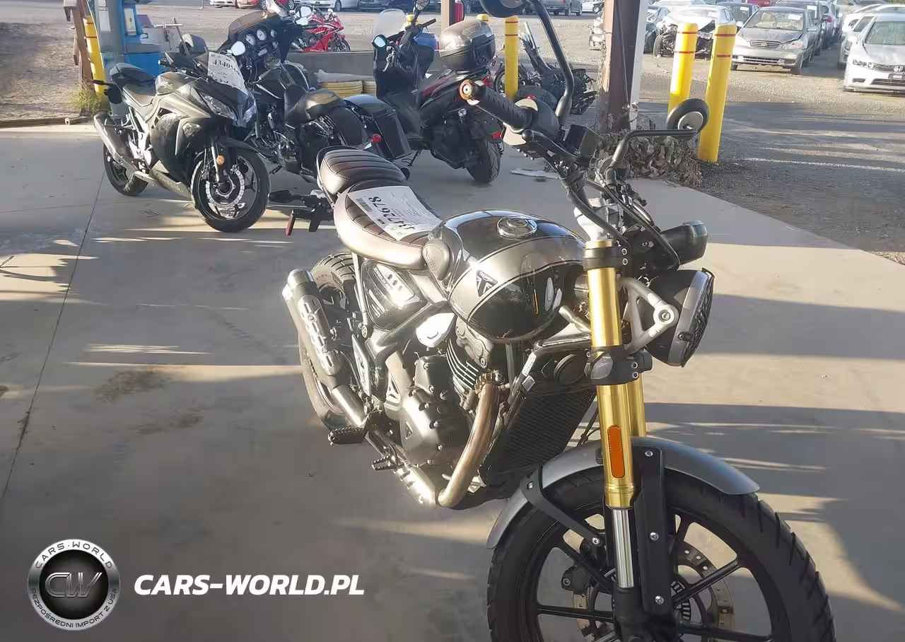 2024 Triumph Motorcycle Scrambler 400 X