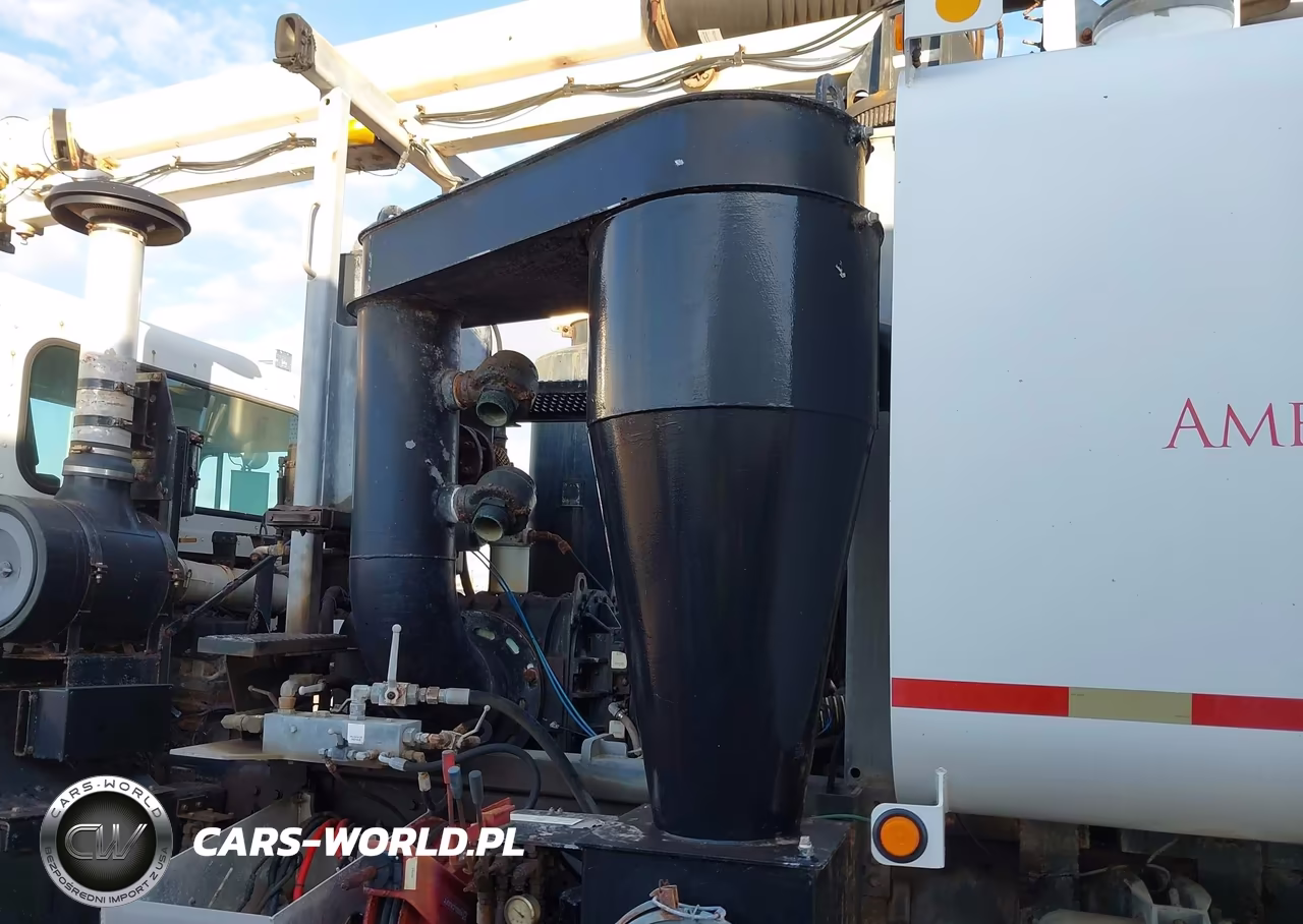 2006 Peterbilt 320 VIN:1NPZL00X06D717083 - 15