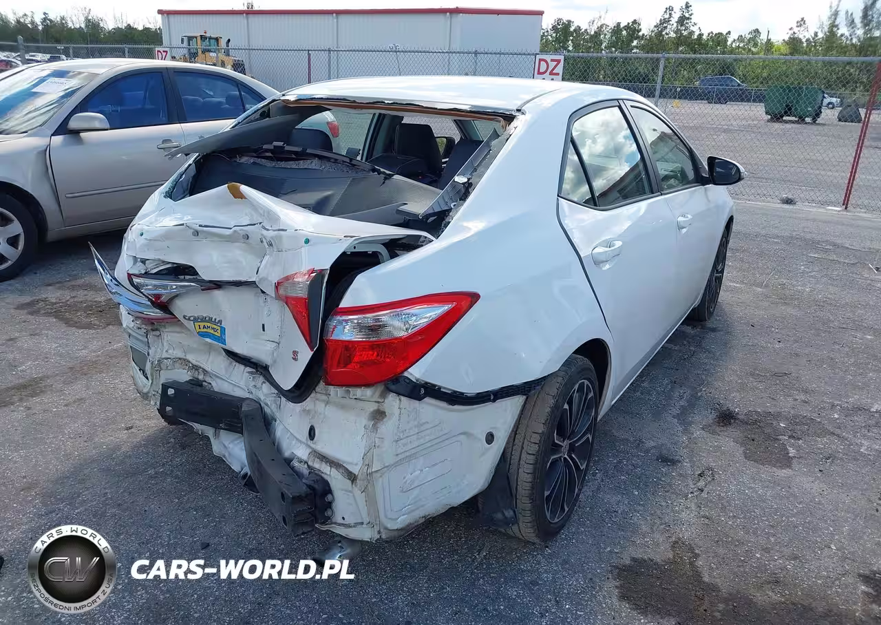 2015 Toyota Corolla S Plus VIN:2T1BURHE5FC464627 - 4