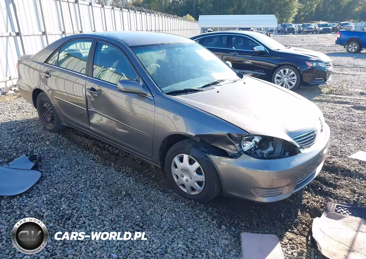 2005 Toyota Camry Le
