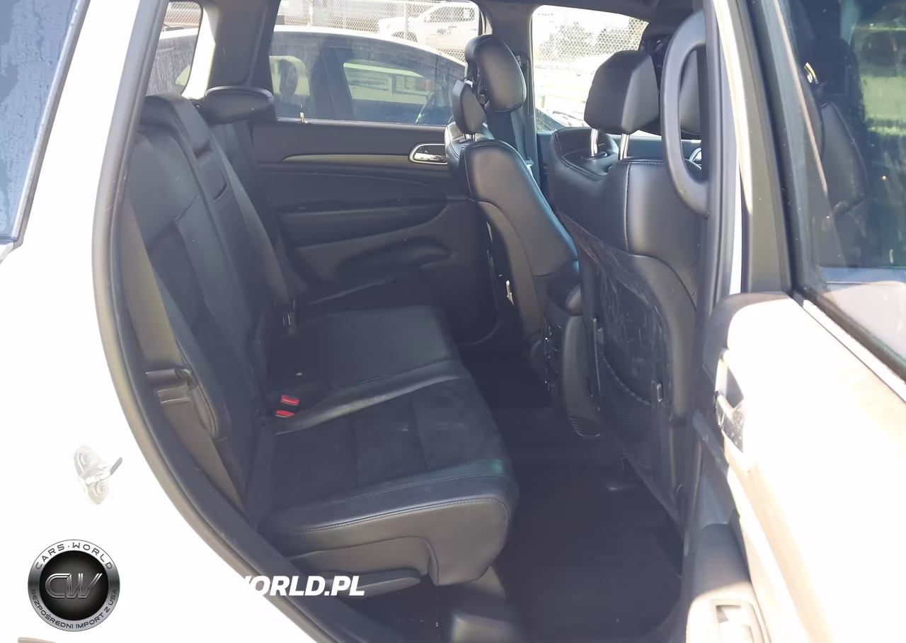 2018 Jeep Grand Cherokee Laredo E 4X2 VIN:1C4RJEAG3JC238874 - 8