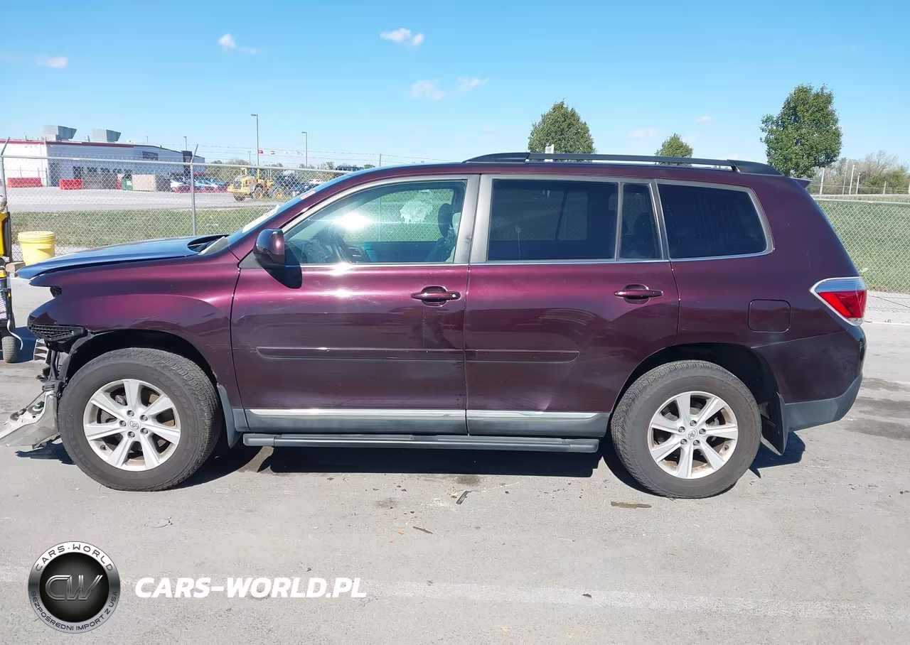2011 Toyota Highlander Base V6 VIN:5TDBK3EHXBS067160 - 14
