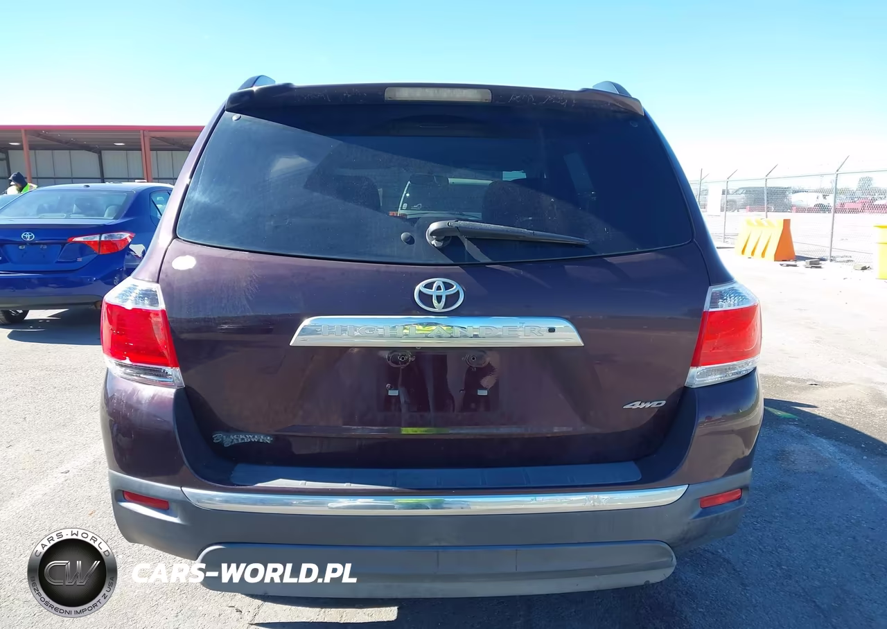 2011 Toyota Highlander Base V6 VIN:5TDBK3EHXBS067160 - 16