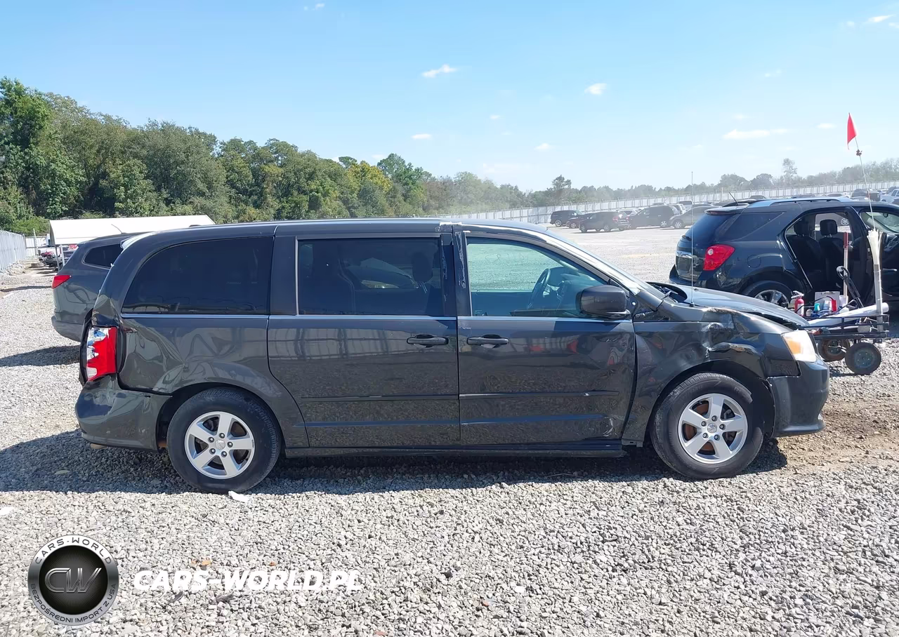 2012 Dodge Grand Caravan Crew VIN:2C4RDGDG5CR151700 - 13
