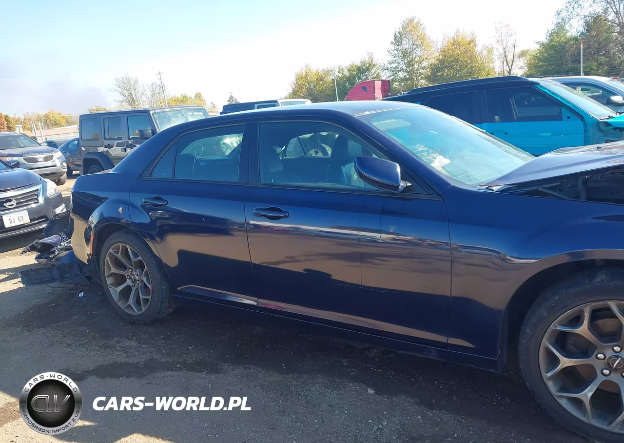 2015 Chrysler 300 300S VIN:2C3CCABG5FH767047 - 13