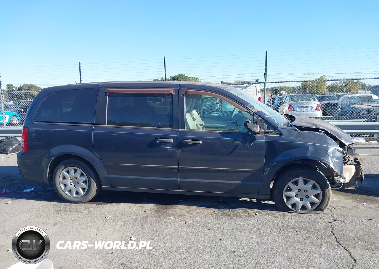 2008 Chrysler Town & Country Lx VIN:2A8HR44H18R840380 - 13
