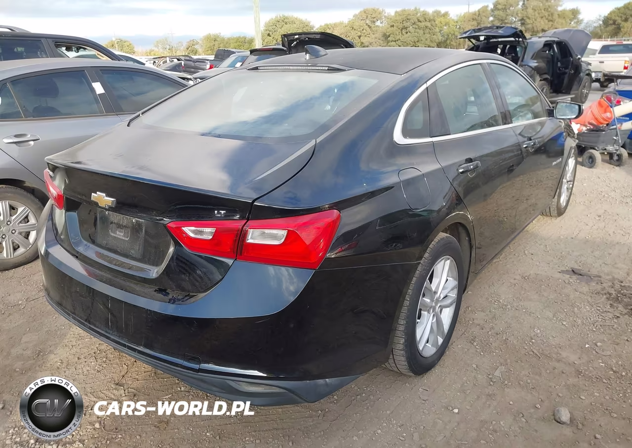 2018 Chevrolet Malibu Lt VIN:1G1ZD5ST9JF132973 - 4