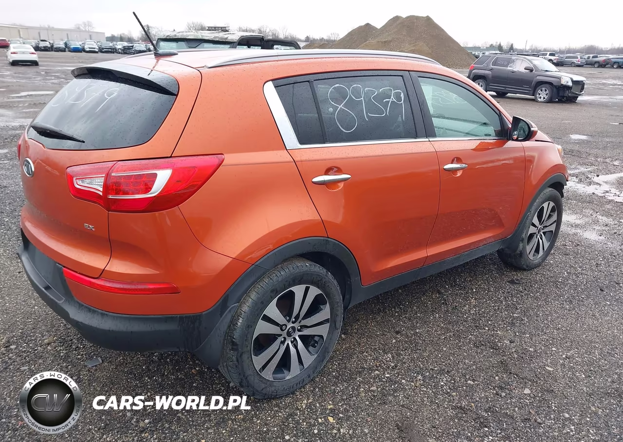 2011 Kia Sportage Ex VIN:KNDPC3A28B7136409 - 4