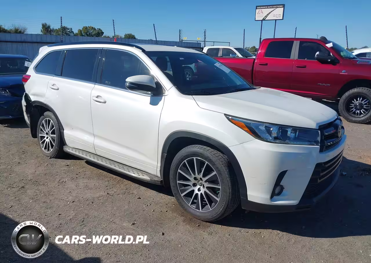 2018 Toyota Highlander Se