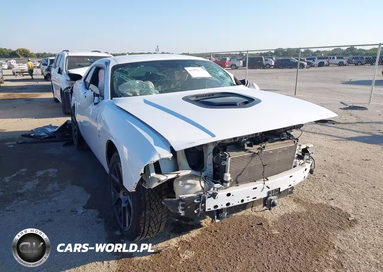 2016 Dodge Challenger 392 Hemi Scat Pack Shaker