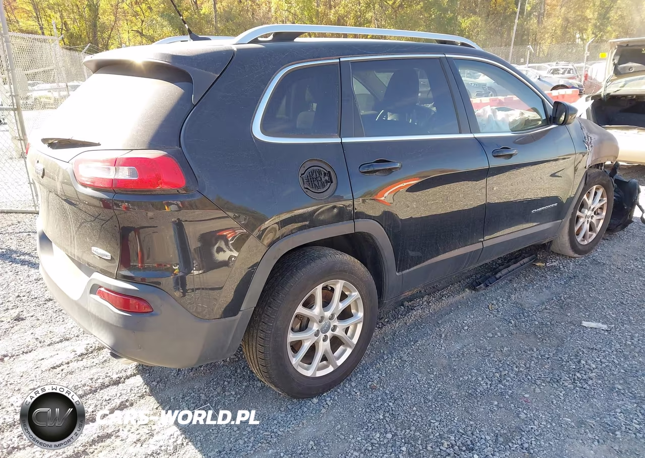 2014 Jeep Cherokee Latitude VIN:1C4PJMCS4EW294829 - 4