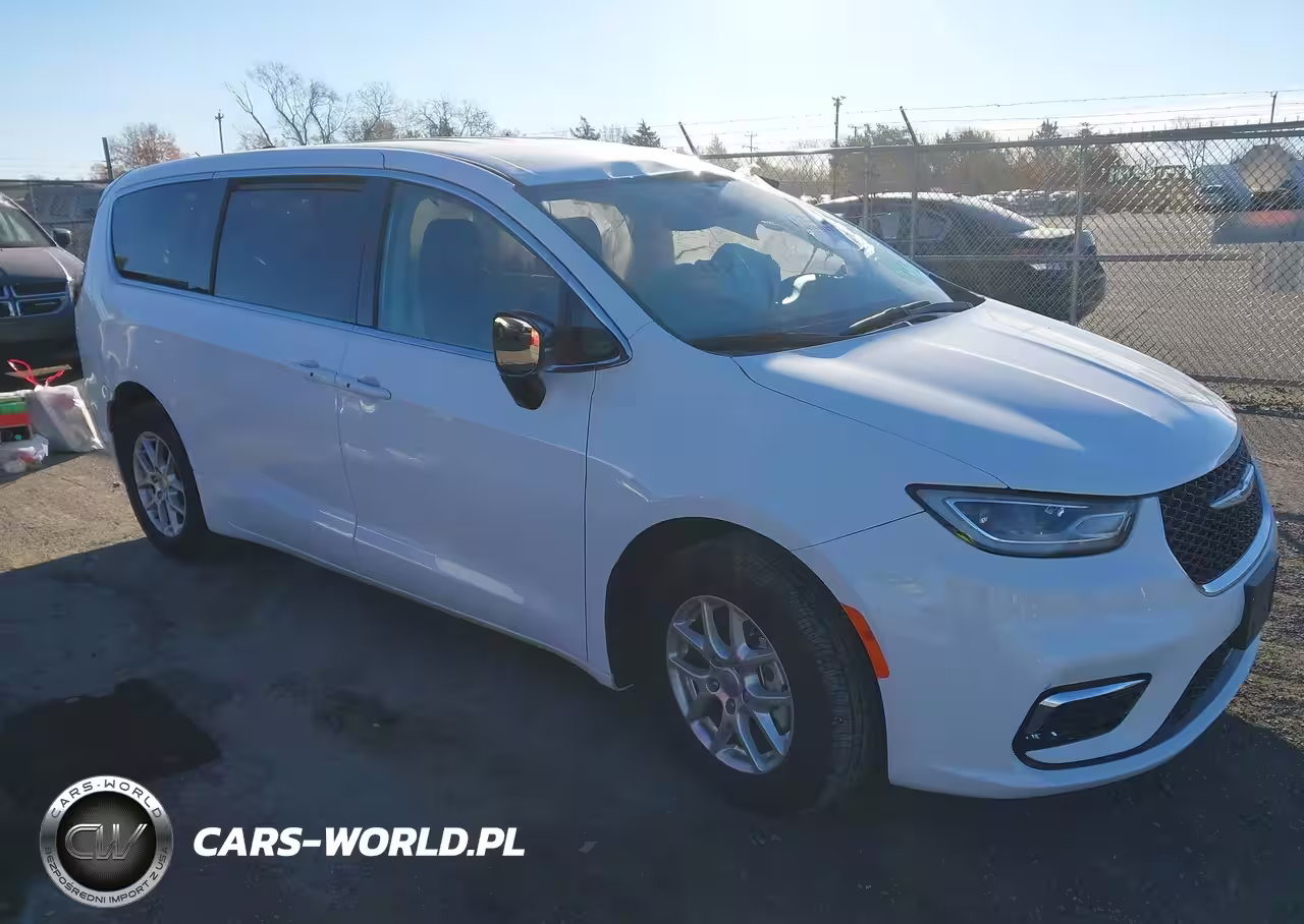 2024 Chrysler Pacifica Touring L