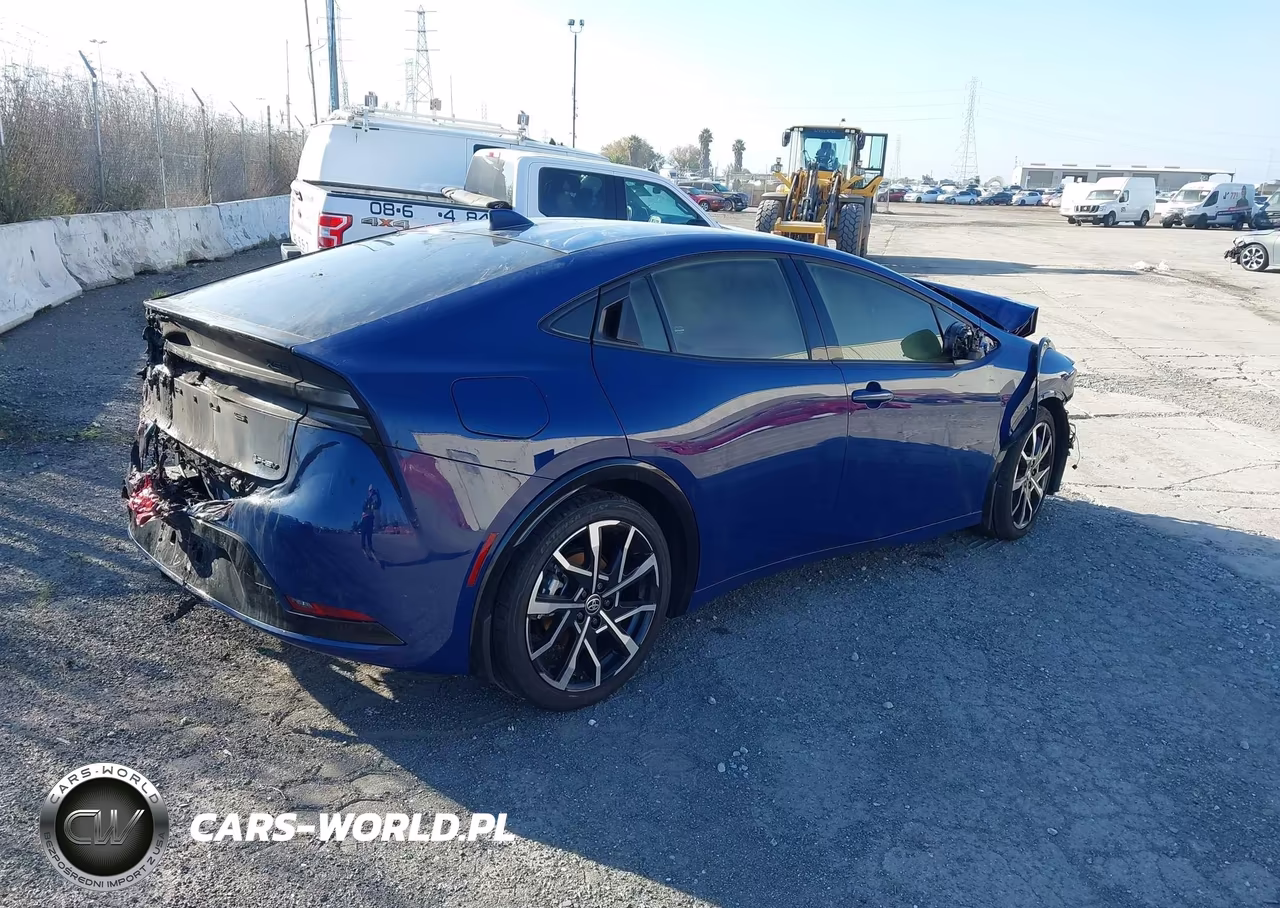 2025 Toyota Prius Plug-In Hybrid Xse VIN:JTDACACU9S3040420 - 4