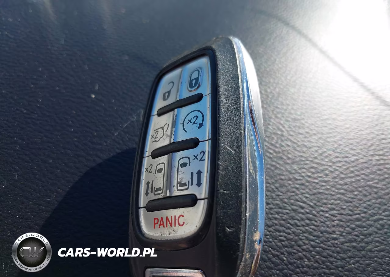2020 Chrysler Voyager Lxi VIN:2C4RC1DG9LR265103 - 11
