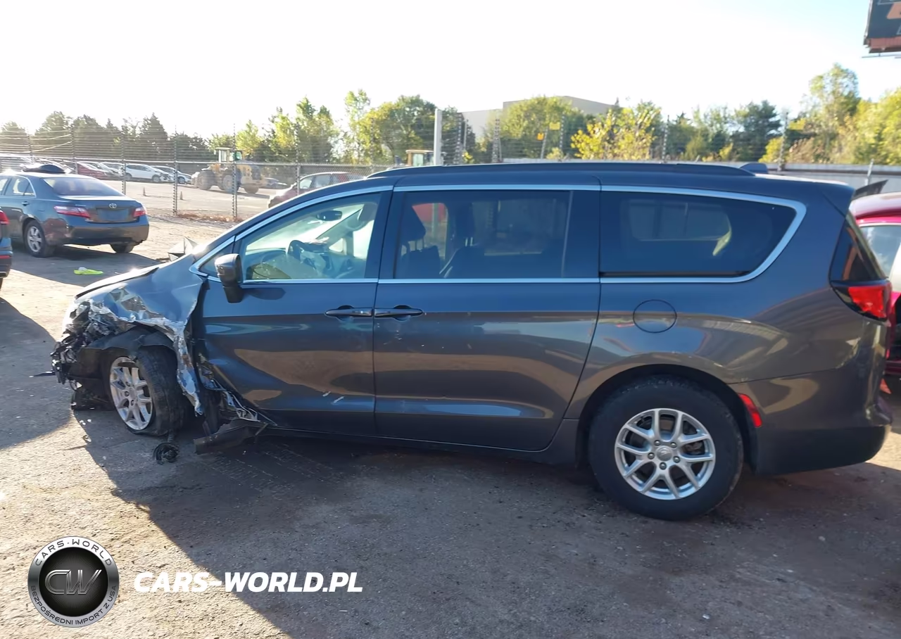 2020 Chrysler Voyager Lxi VIN:2C4RC1DG9LR265103 - 15