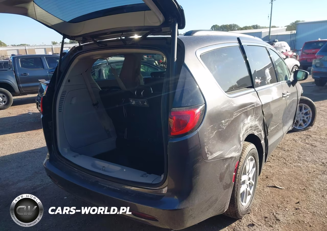 2020 Chrysler Voyager Lxi VIN:2C4RC1DG9LR265103 - 4
