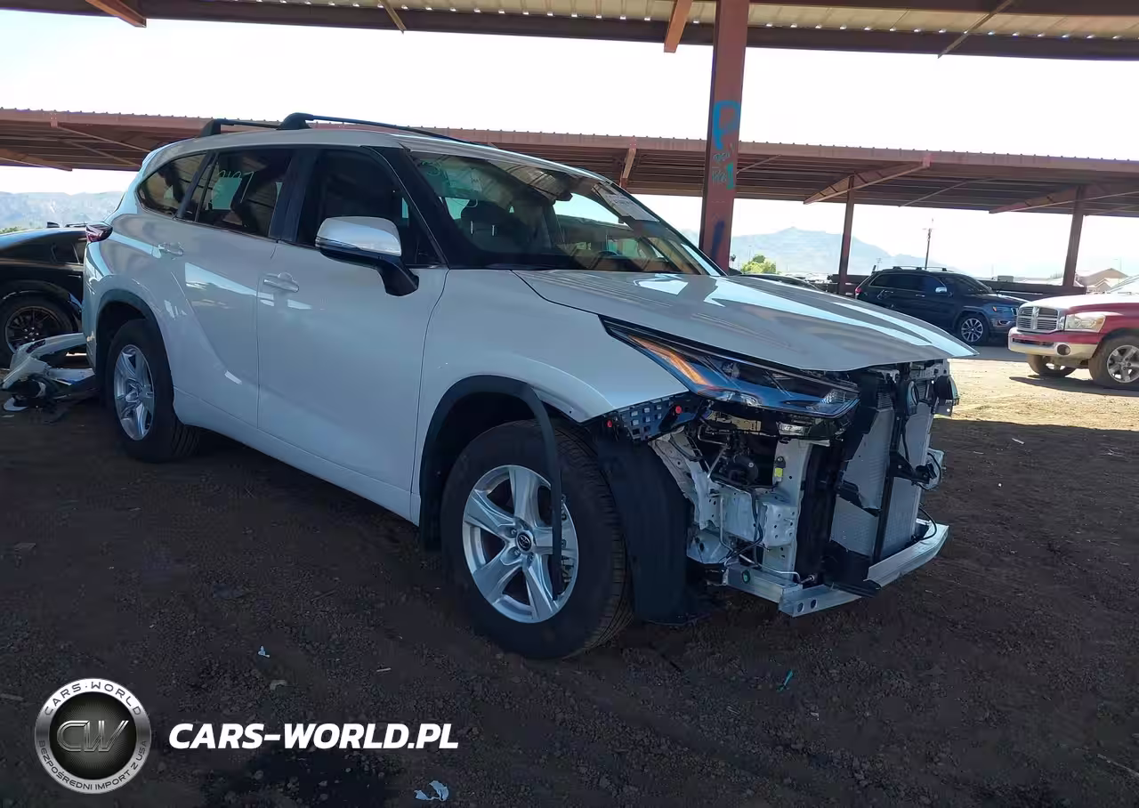 2024 Toyota Highlander Le