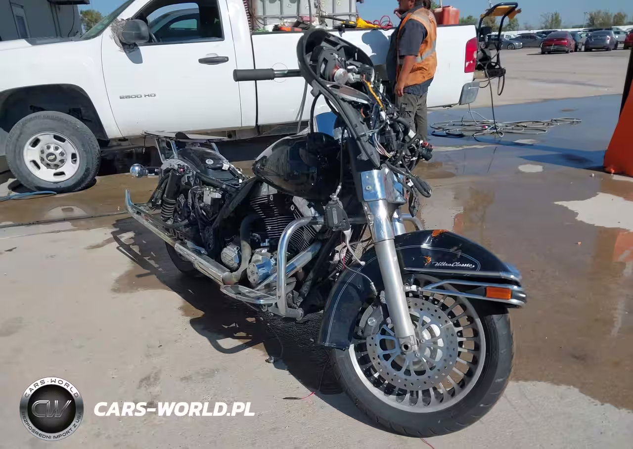 2013 Harley-Davidson Flhtcu Ultra Classic Electra Gld