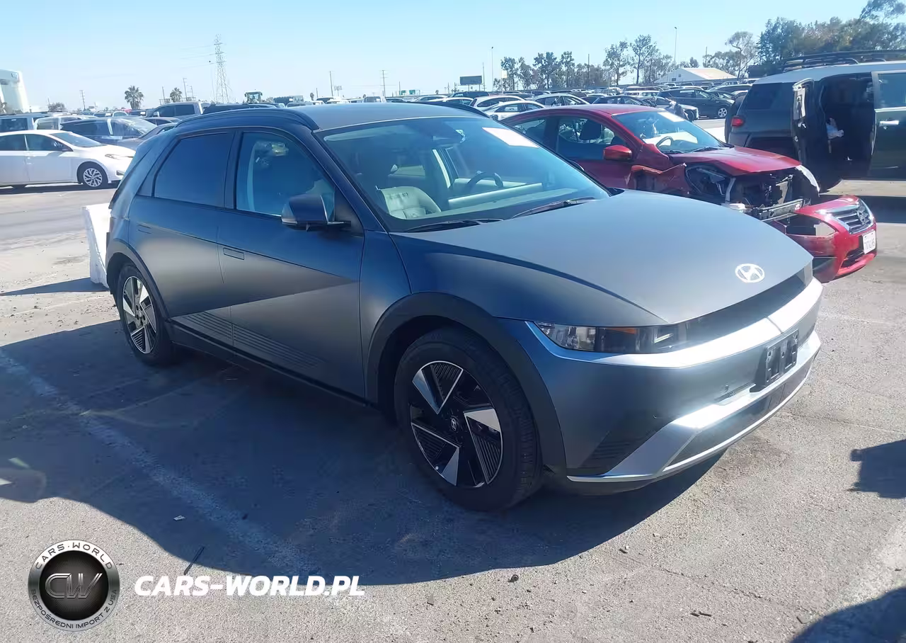 HYUNDAI