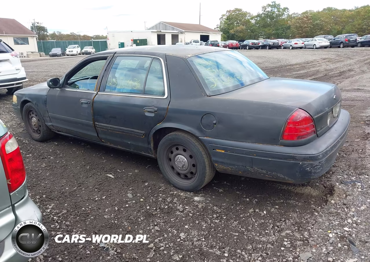 2011 Ford Crown Victoria Commercial Long Wheelbase VIN:2FABP7AV1BX179196 - 3