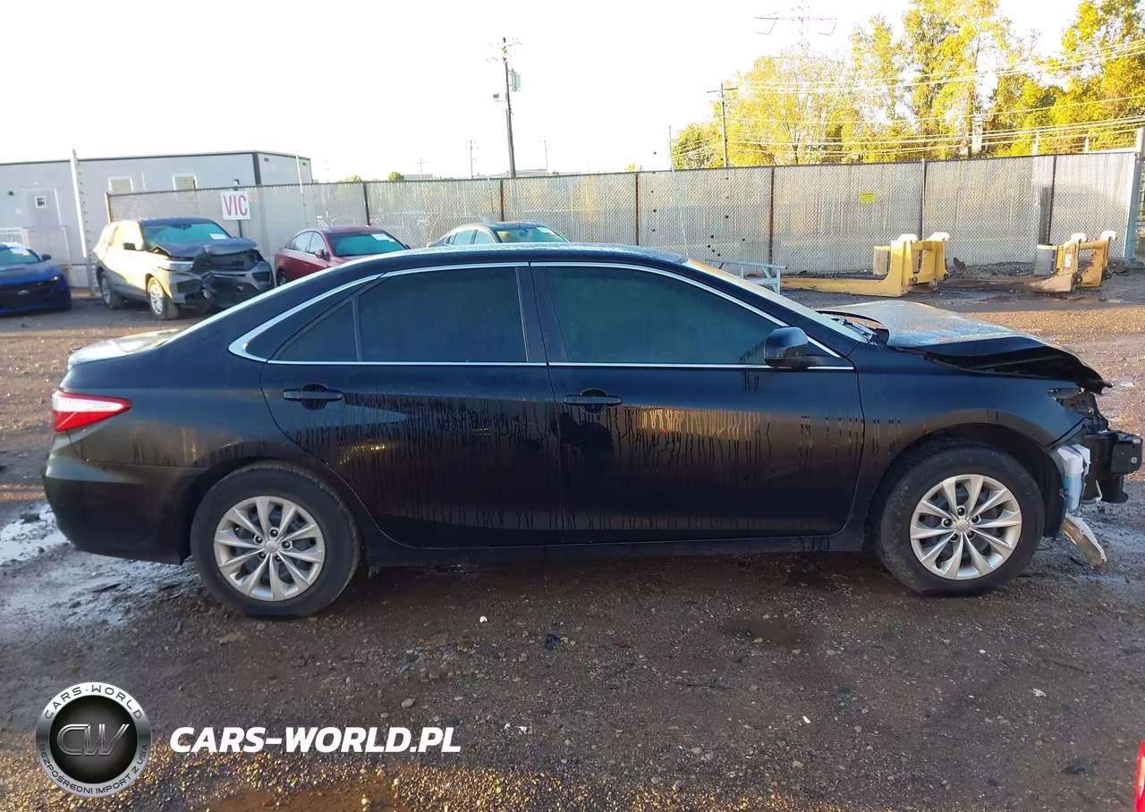 2016 Toyota Camry Le VIN:4T1BF1FK1GU172445 - 13