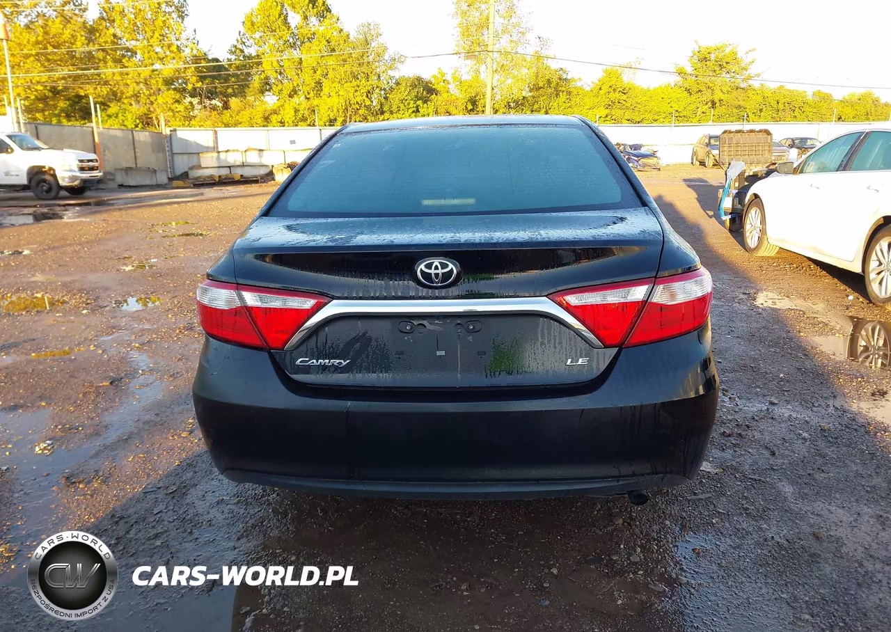 2016 Toyota Camry Le VIN:4T1BF1FK1GU172445 - 16