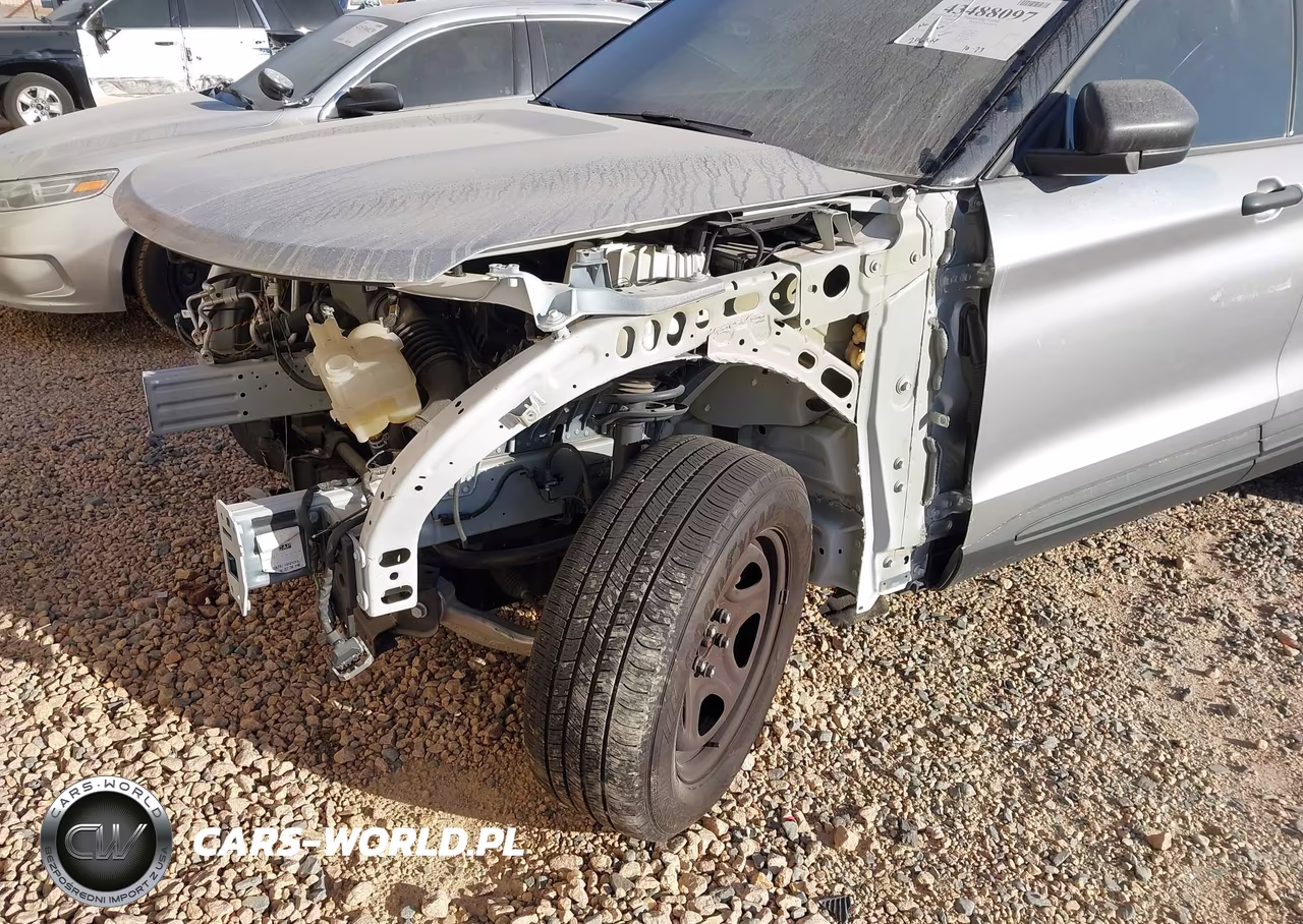 2023 Ford Police Interceptor Utility VIN:1FM5K8AB0PGB37340 - 6