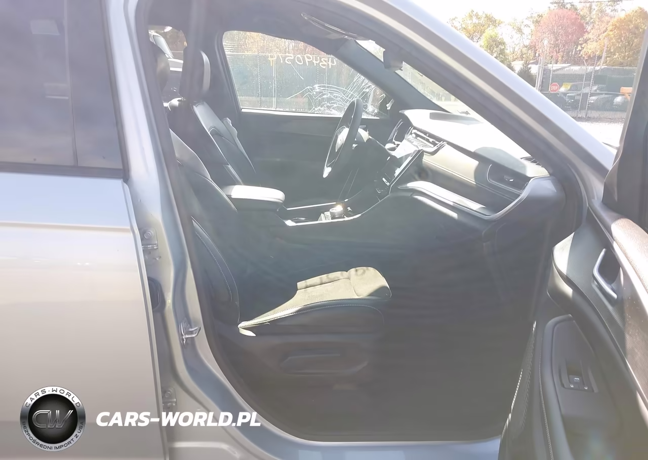 2024 Jeep Grand Cherokee Altitude 4X4 VIN:1C4RJHAG0R8935533 - 5