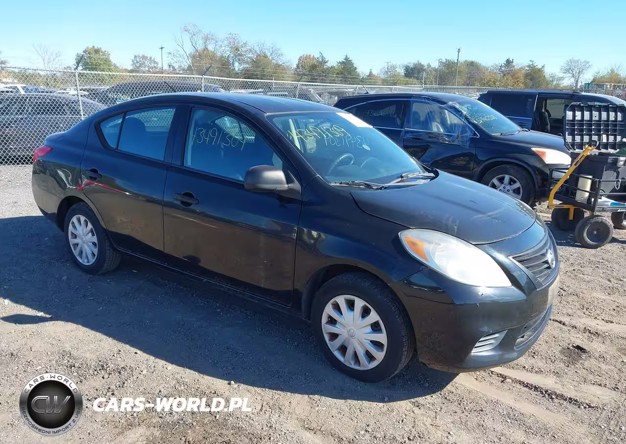 2013 Nissan Versa 1.6 S