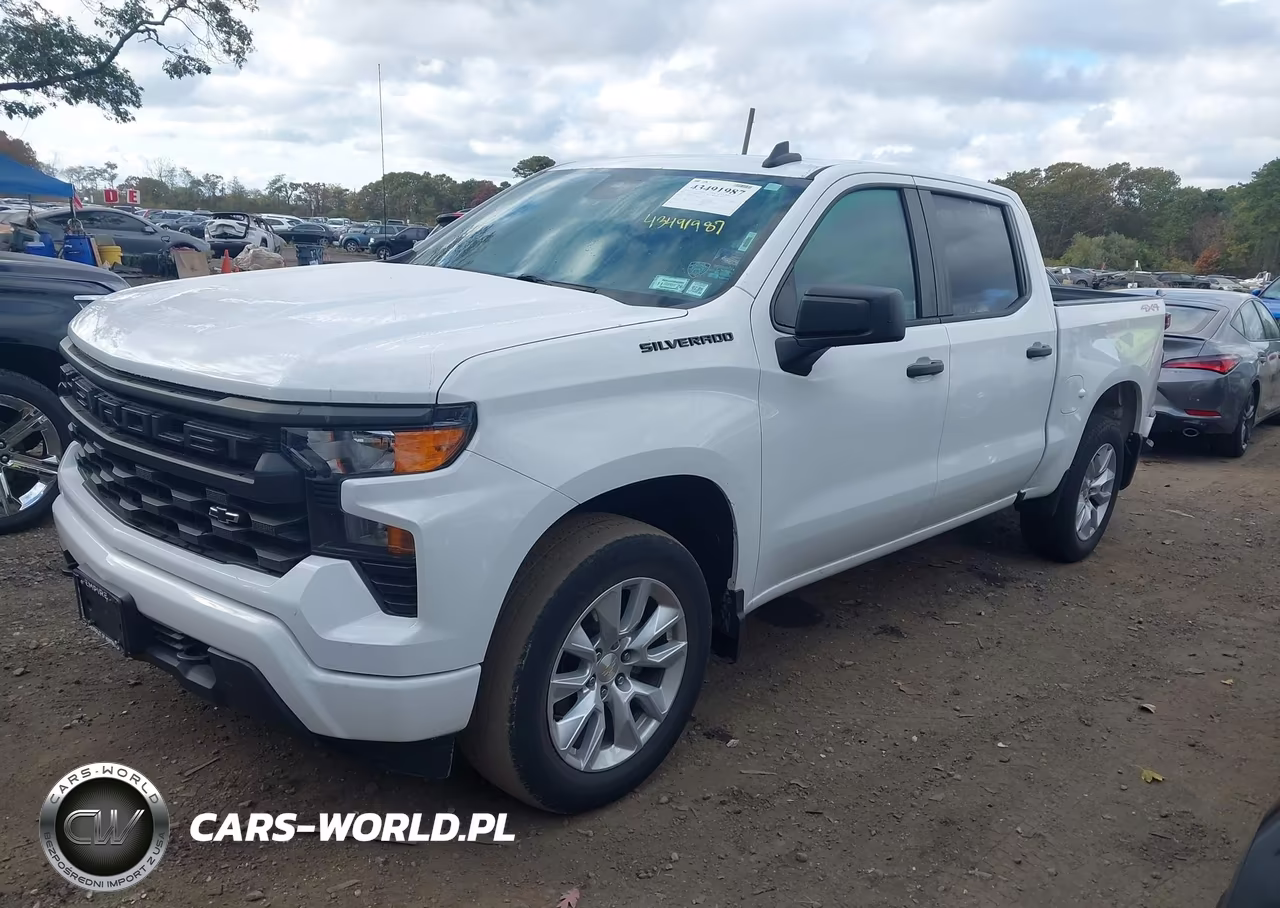 2022 Chevrolet Silverado 1500 4Wd Short Bed Custom VIN:3GCPDBEK8NG505229 - 2