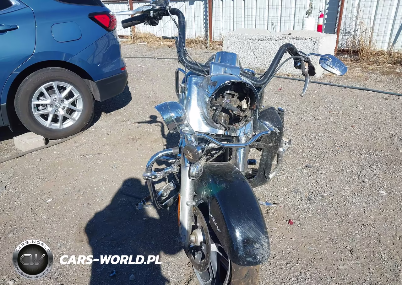 2011 Harley-Davidson Flhr VIN:1HD1FB41XBB674406 - 5