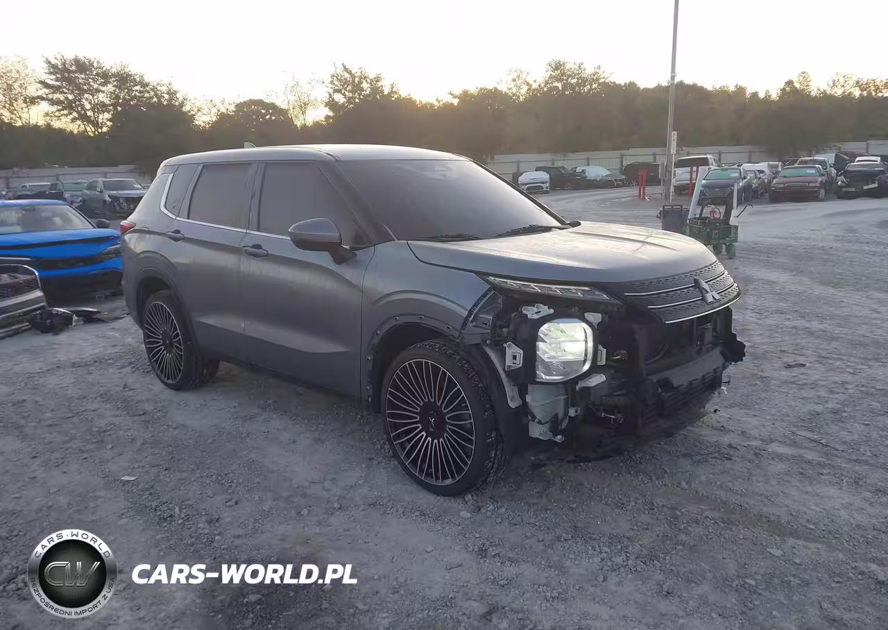 2022 Mitsubishi Outlander Black Edition 2Wd-Se 2.5 2Wd-Se Launch Edition 2Wd