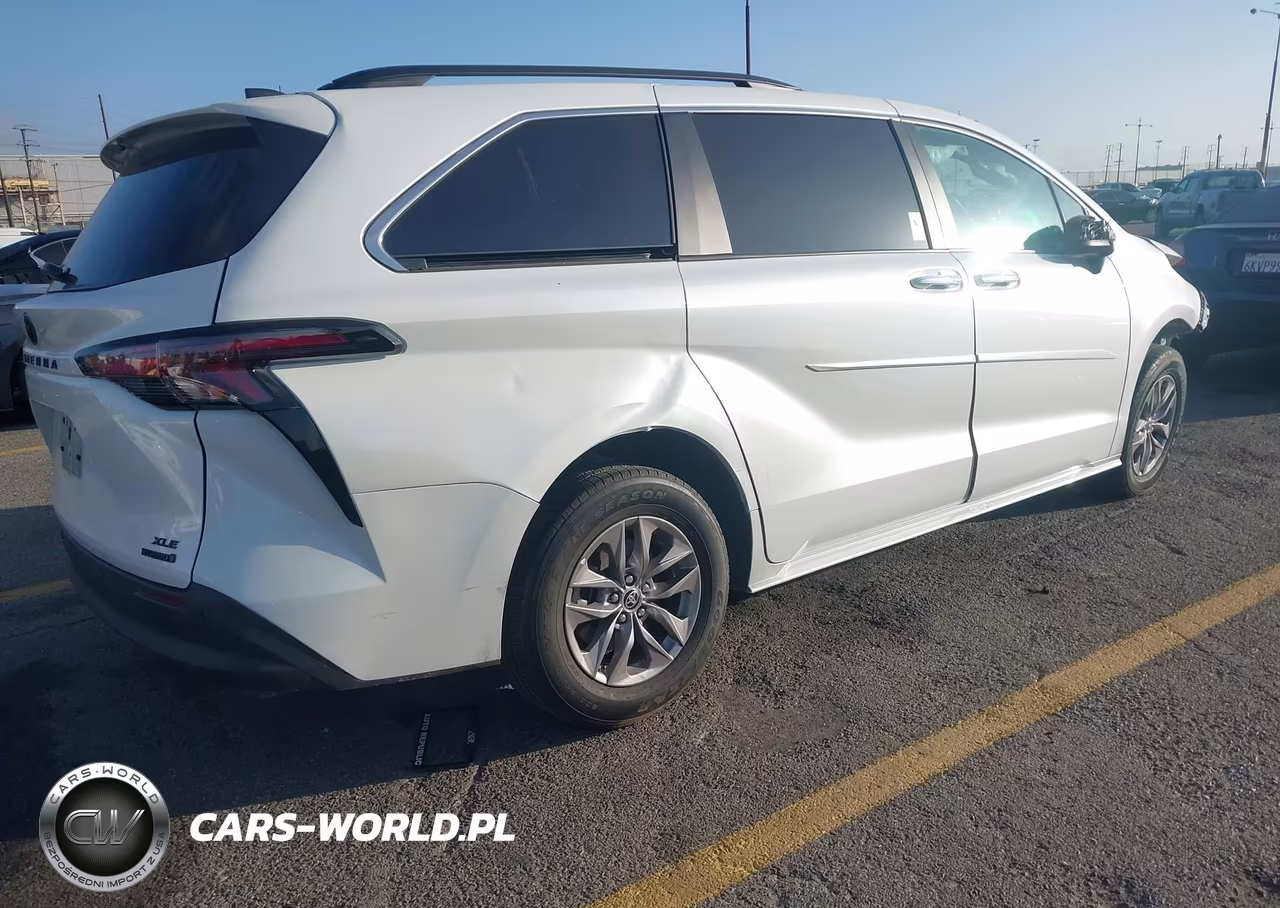 2022 Toyota Sienna Xle VIN:5TDJRKEC7NS135845 - 4