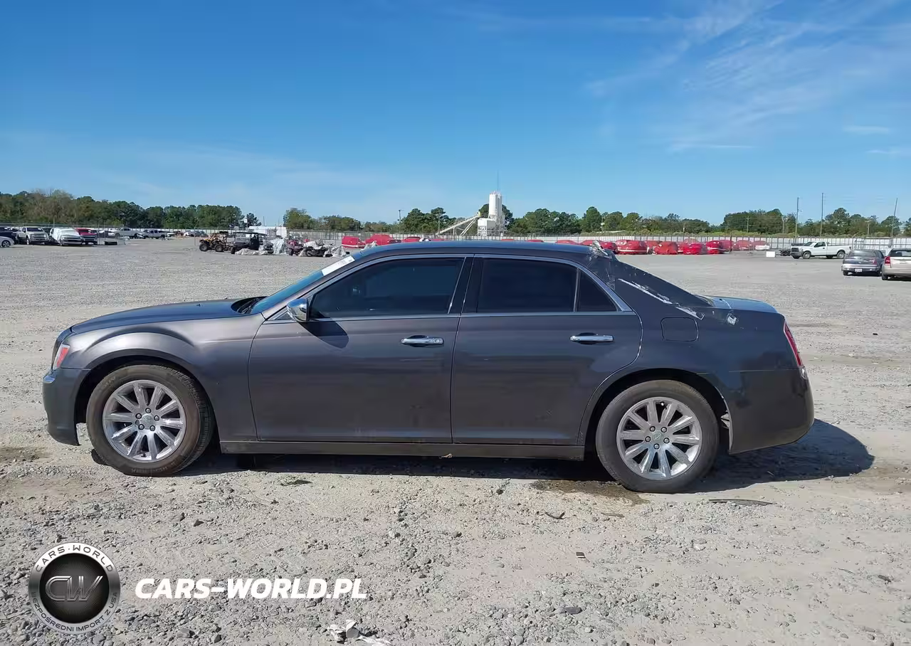 2014 Chrysler 300C VIN:2C3CCAET3EH117964 - 14