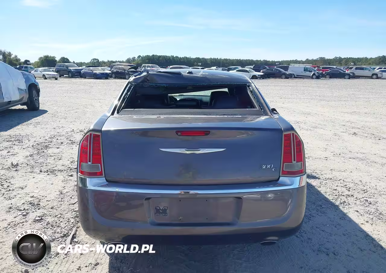 2014 Chrysler 300C VIN:2C3CCAET3EH117964 - 16