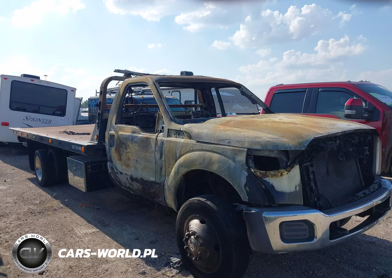 2011 Ford F-550 Chassis Xlt