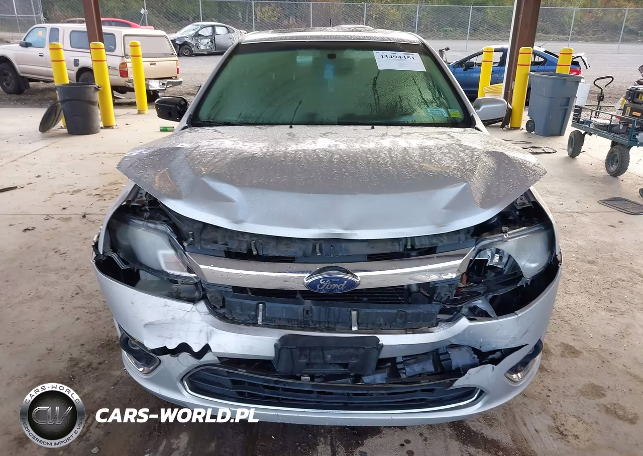 2010 Ford Fusion Hybrid VIN:3FADP0L36AR135638 - 12