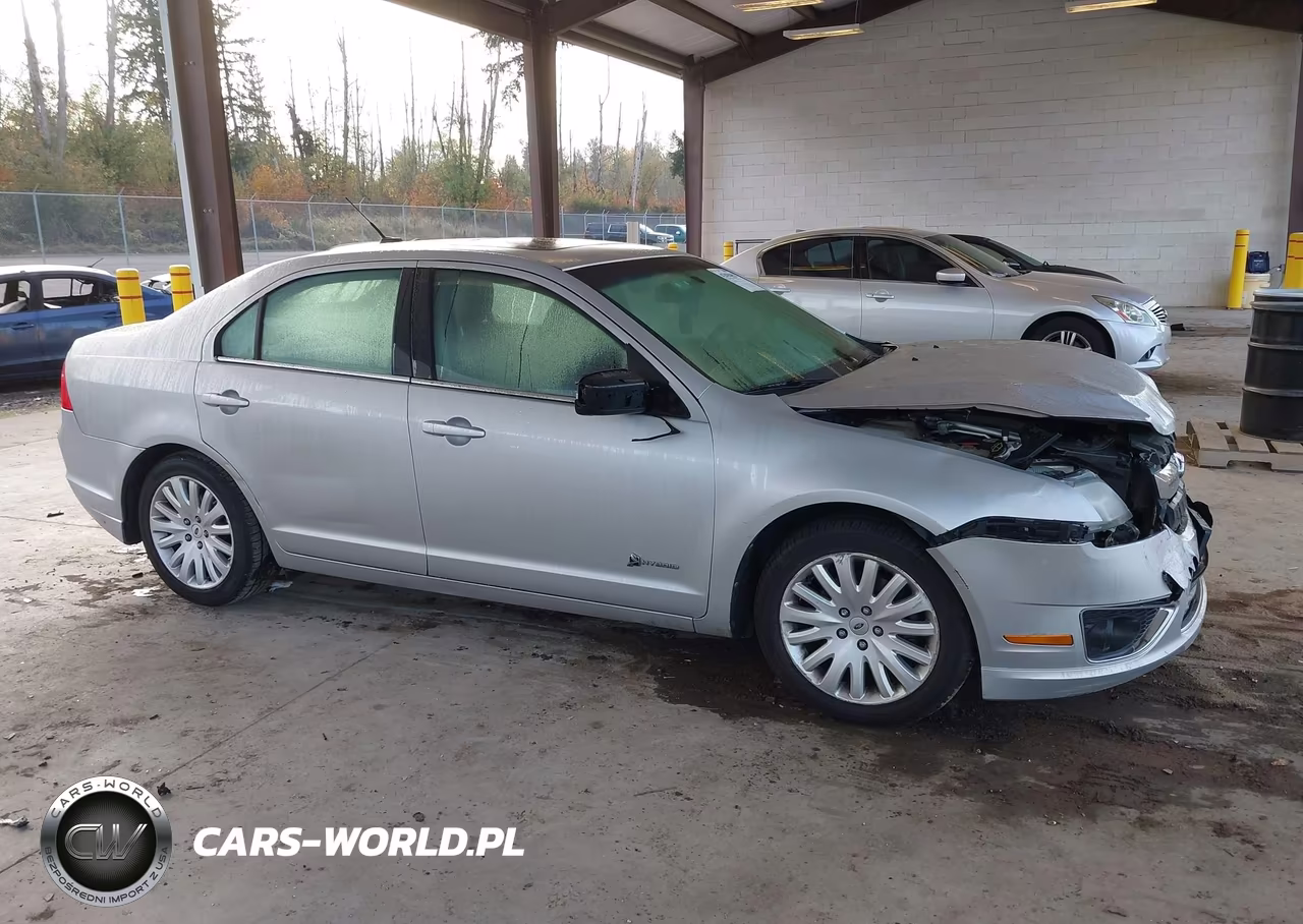 2010 Ford Fusion Hybrid VIN:3FADP0L36AR135638 - 13