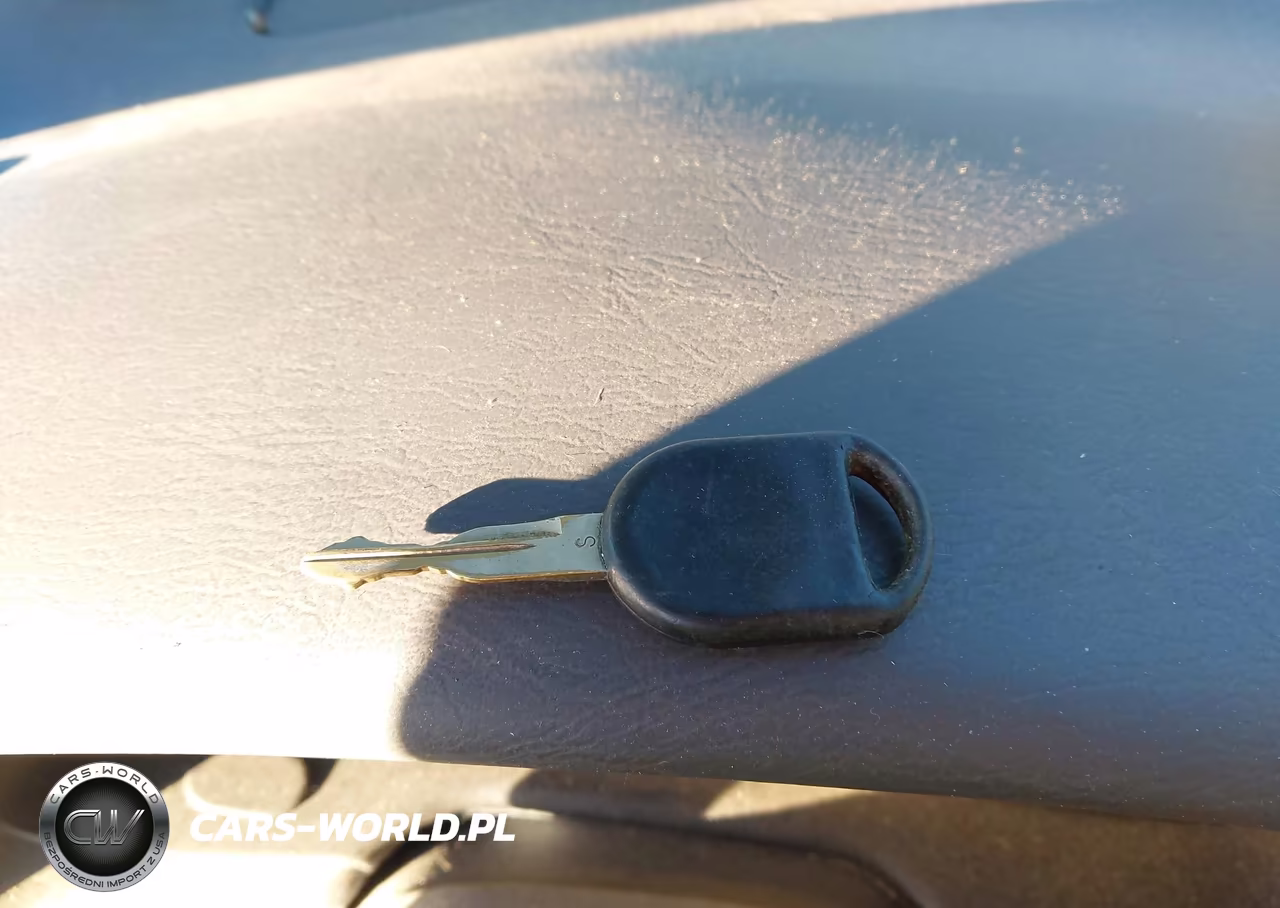 2004 Ford Taurus Lx VIN:1FAFP52254G144647 - 11