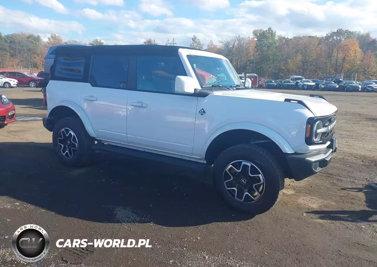 2024 Ford Bronco Outer Banks