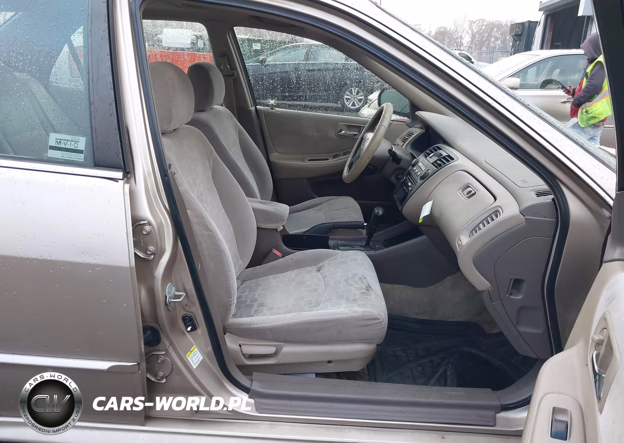 2001 Honda Accord 2.3 Ex VIN:1HGCG66871A034698 - 5