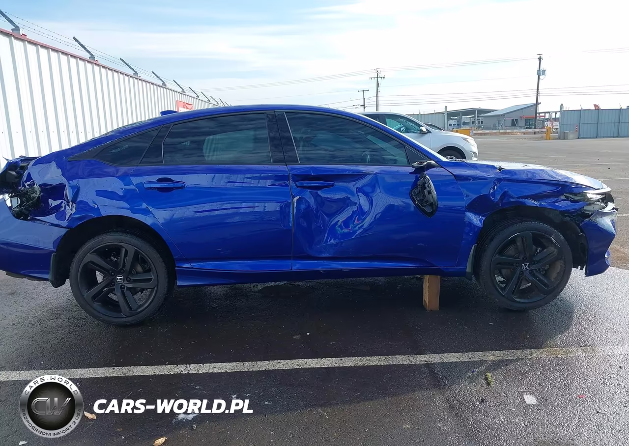 2018 Honda Accord Sport VIN:1HGCV1F37JA258566 - 17
