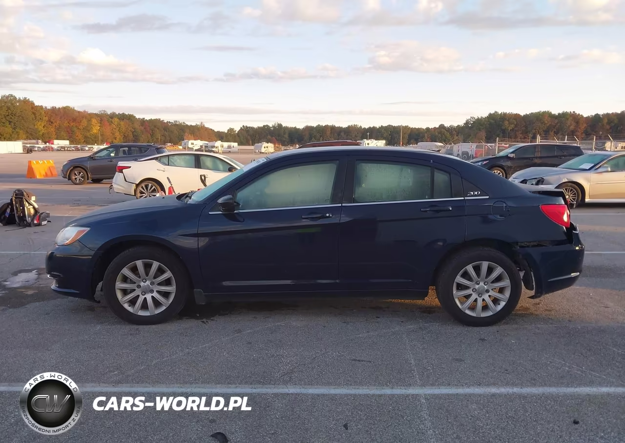 2013 Chrysler 200 Touring VIN:1C3CCBBB8DN688941 - 14