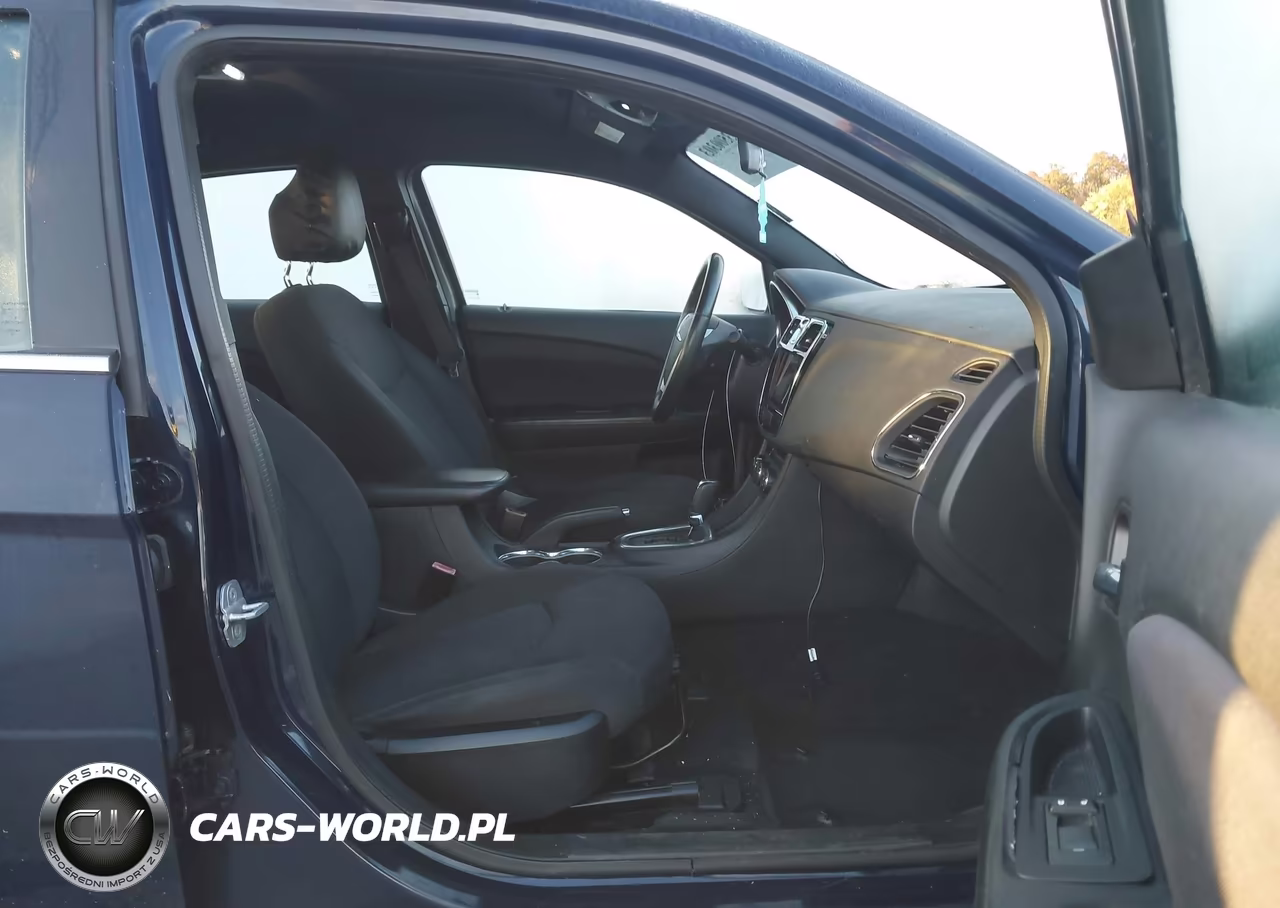 2013 Chrysler 200 Touring VIN:1C3CCBBB8DN688941 - 5